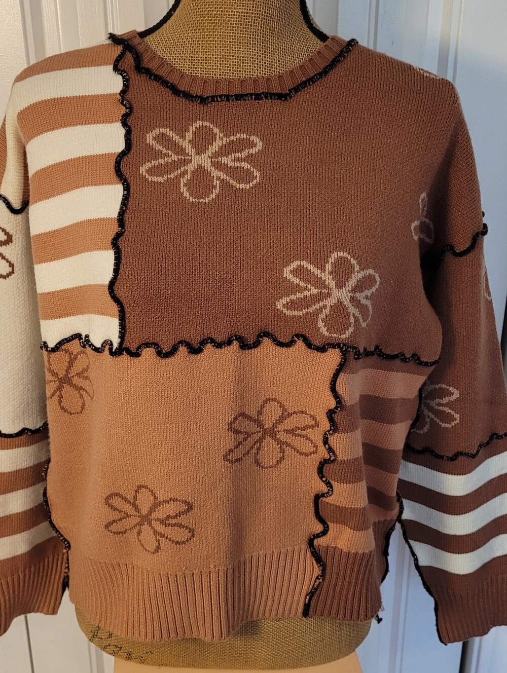 LE LIS Fall Shades Sweater, Mixed Stripes/Florals, VGUC, Sz S🍂🤎🍁🧡🍂🖤